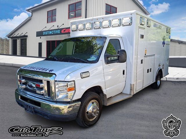 2013 FORD E-450