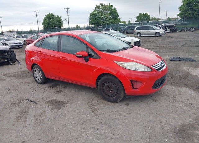 2013 FORD Fiesta
