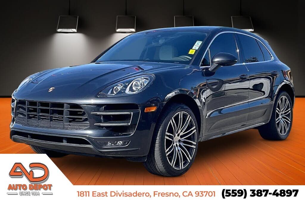 2018 PORSCHE Macan