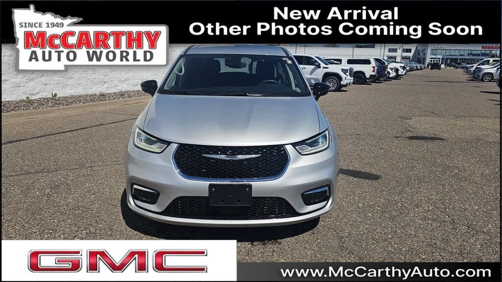 2024 CHRYSLER Pacifica