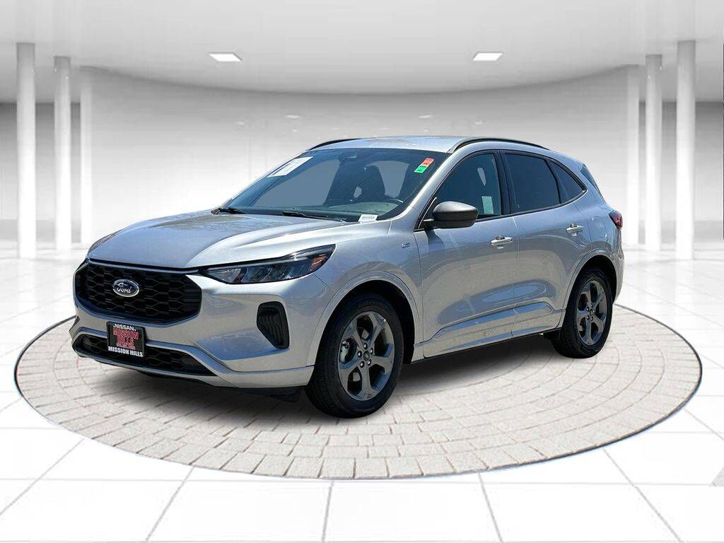 2024 FORD Escape