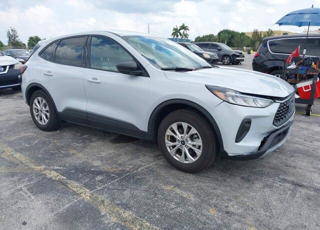2025 FORD Escape