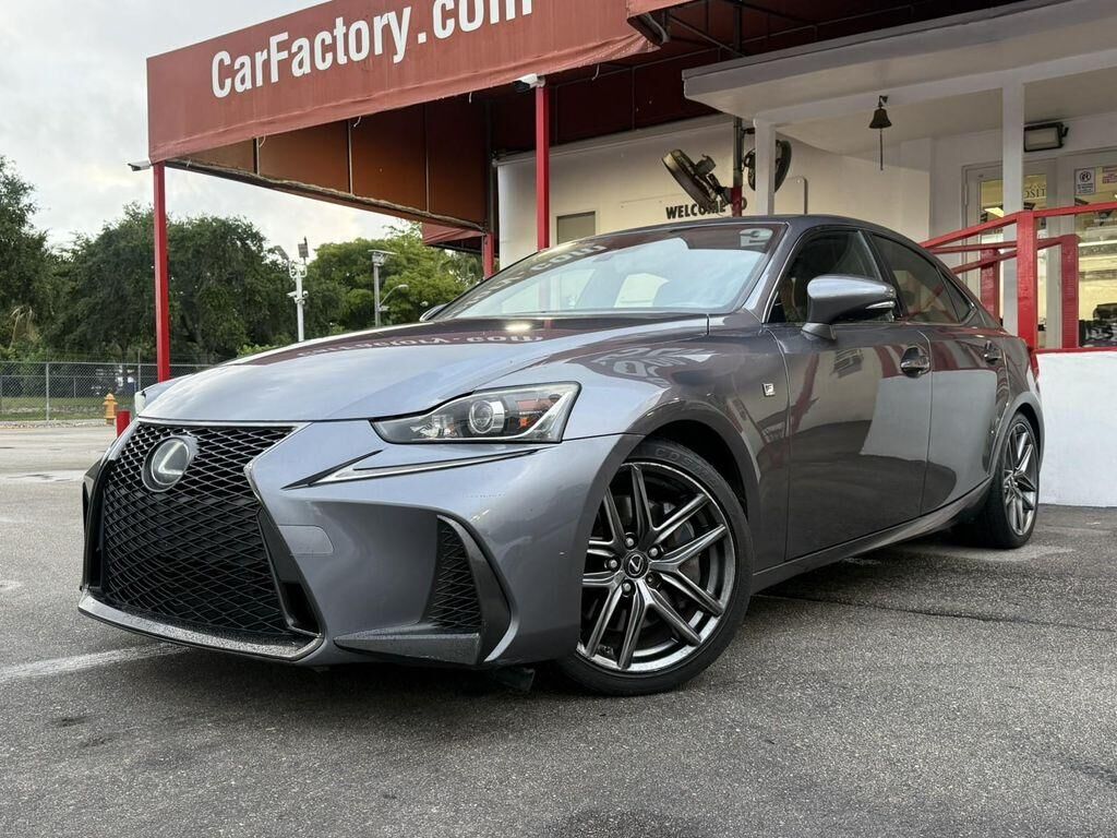 2017 LEXUS IS