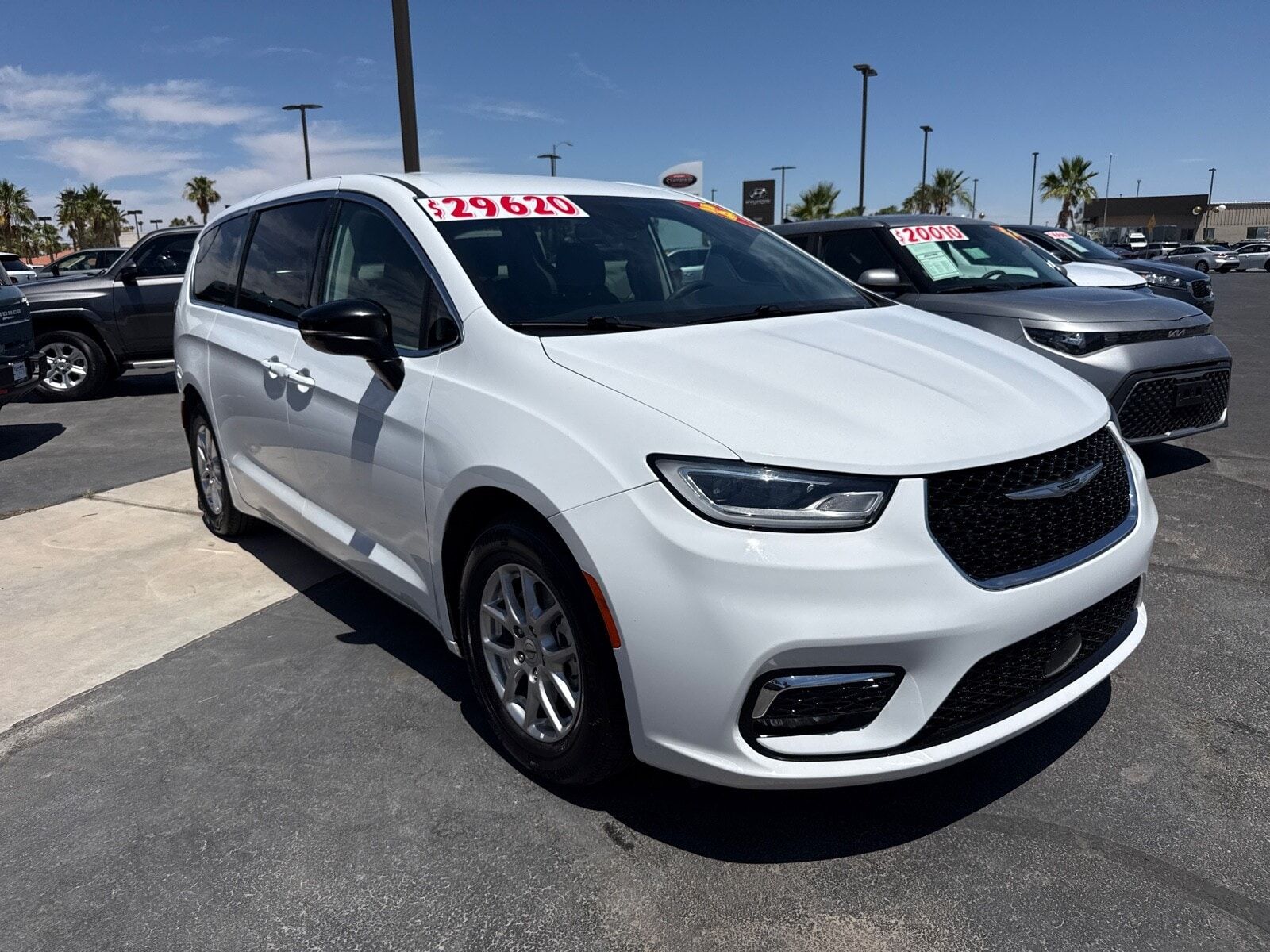 2024 CHRYSLER Pacifica