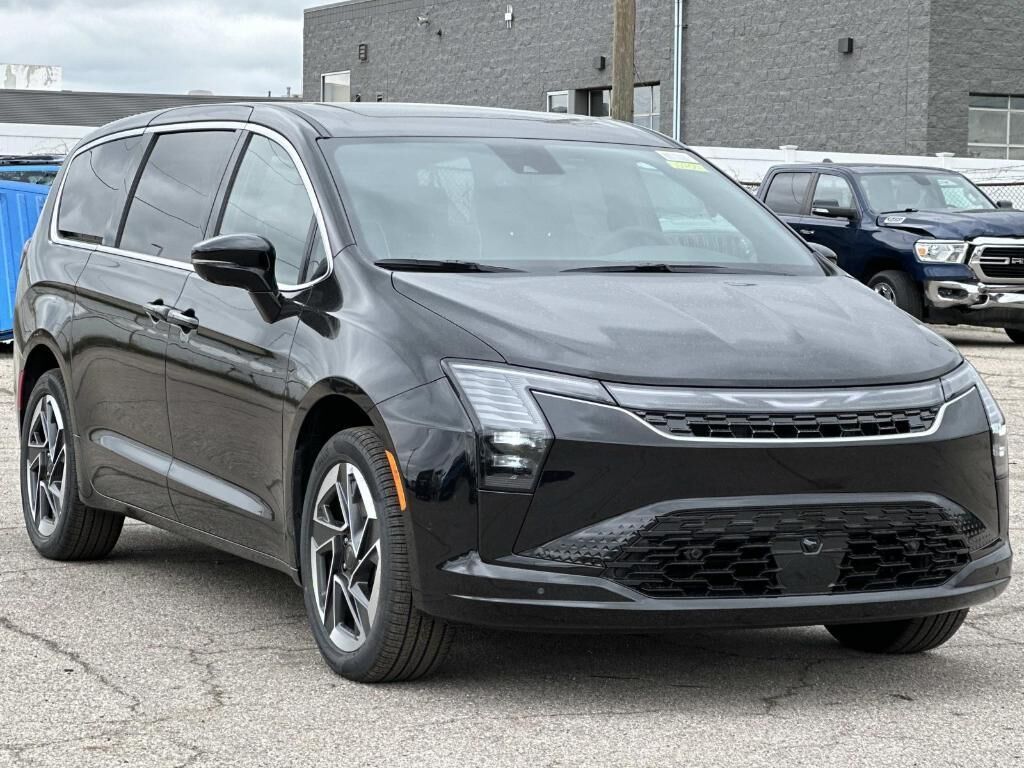 2027 CHRYSLER Pacifica