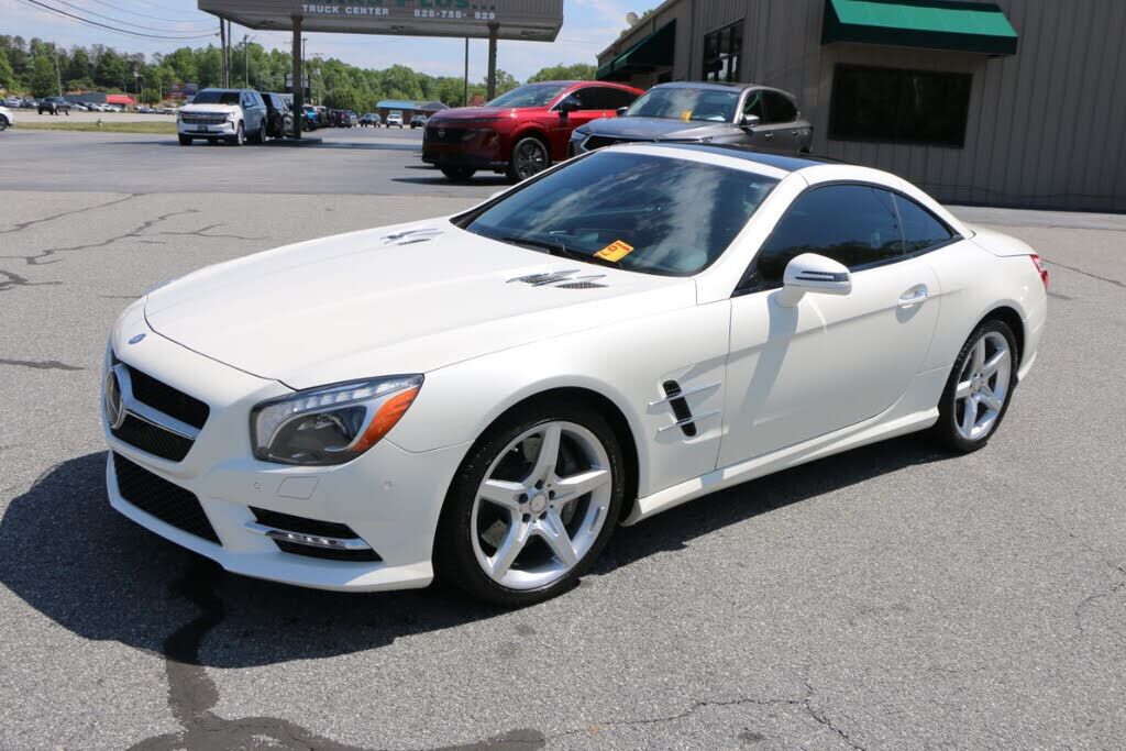 Mercedes-Benz SL-Class
