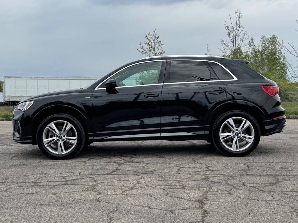 2022 Audi Q3