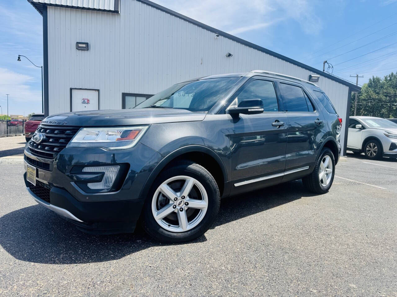 2017 FORD Explorer
