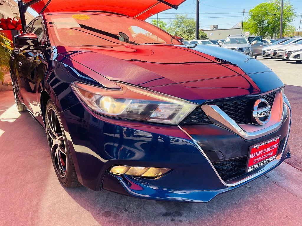 2017 NISSAN Maxima