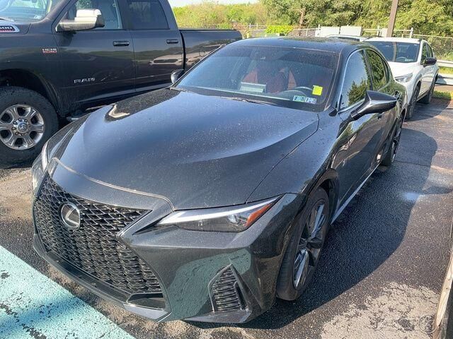 2023 LEXUS IS
