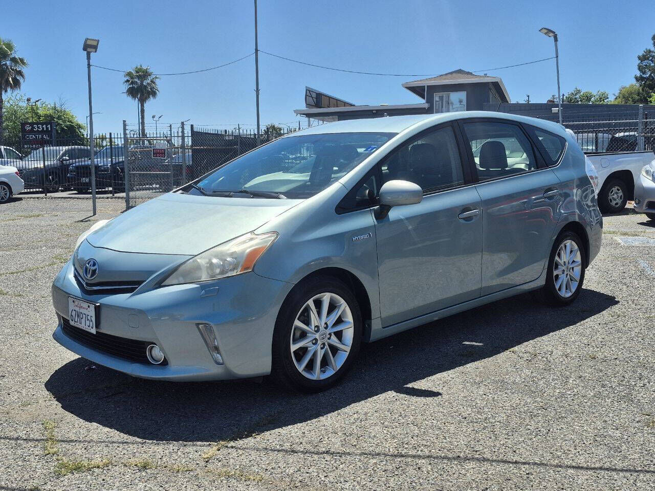 2013 TOYOTA Prius