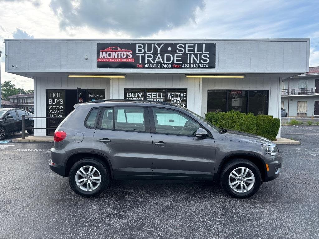 2016 VOLKSWAGEN Tiguan