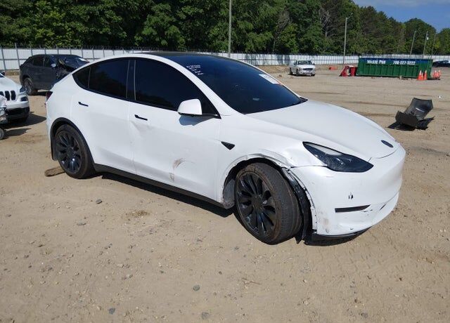2022 TESLA Model Y