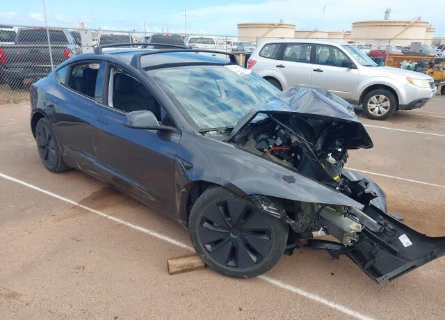 2024 TESLA Model 3
