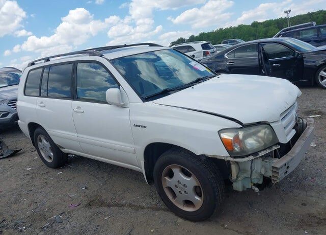 2004 TOYOTA Highlander