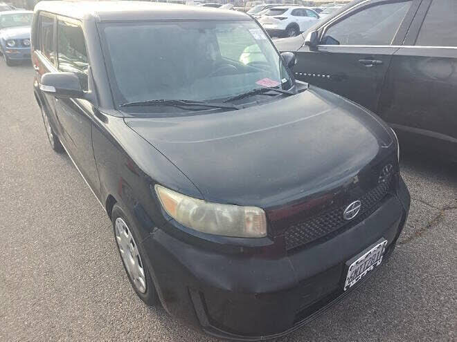 2010 TOYOTA SCION