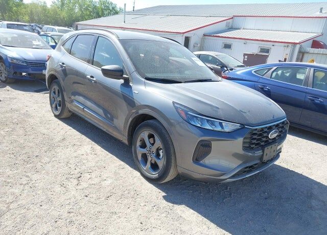 2023 FORD Escape