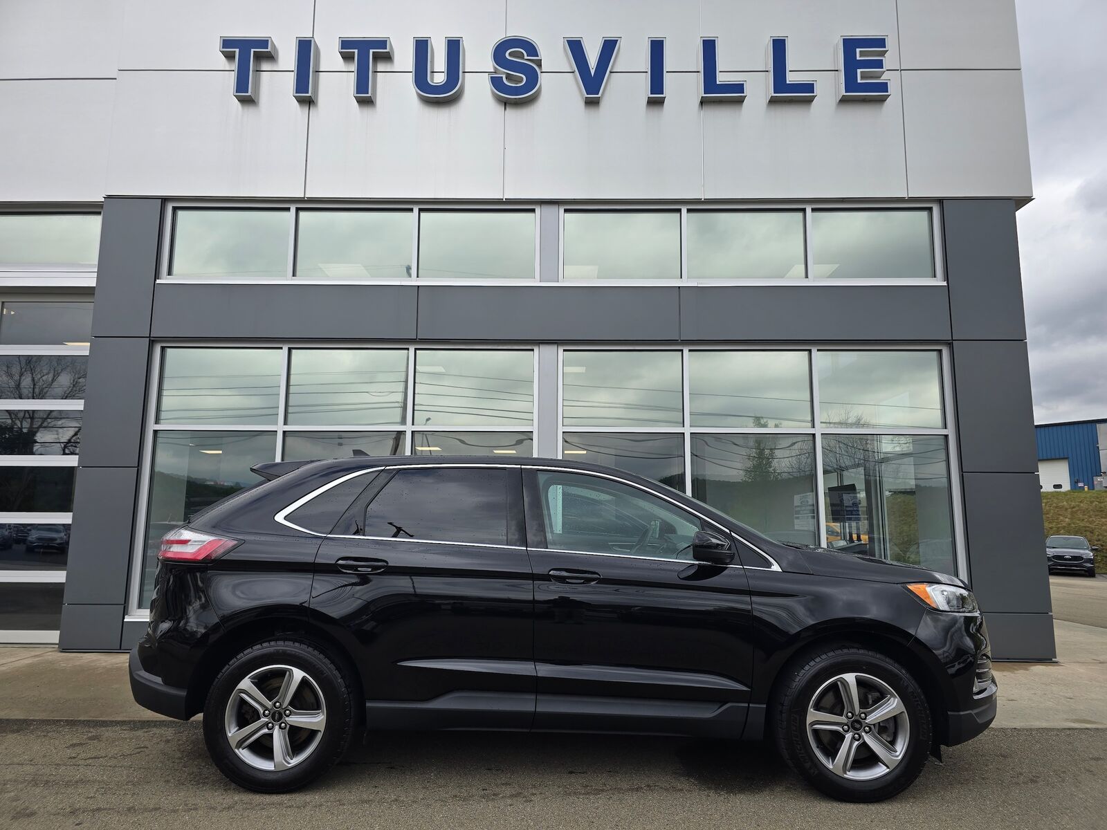 2023 FORD Edge
