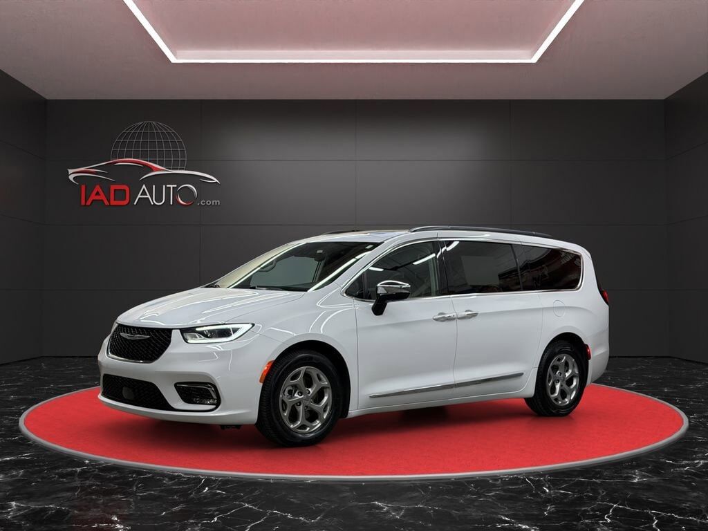 2023 CHRYSLER Pacifica