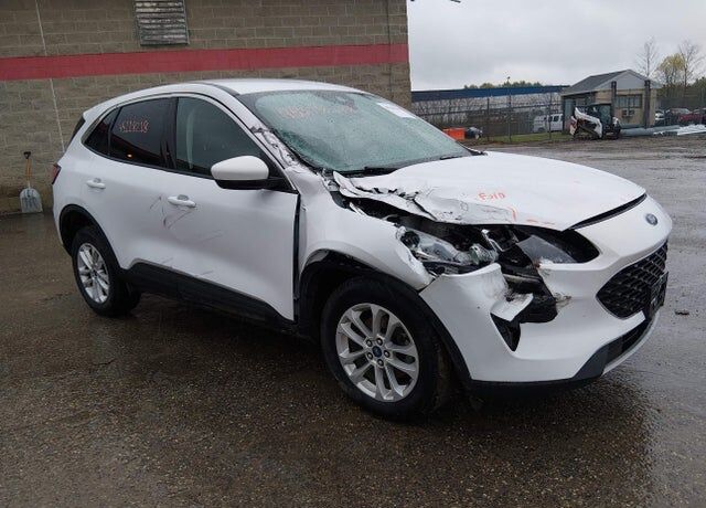 2021 FORD Escape
