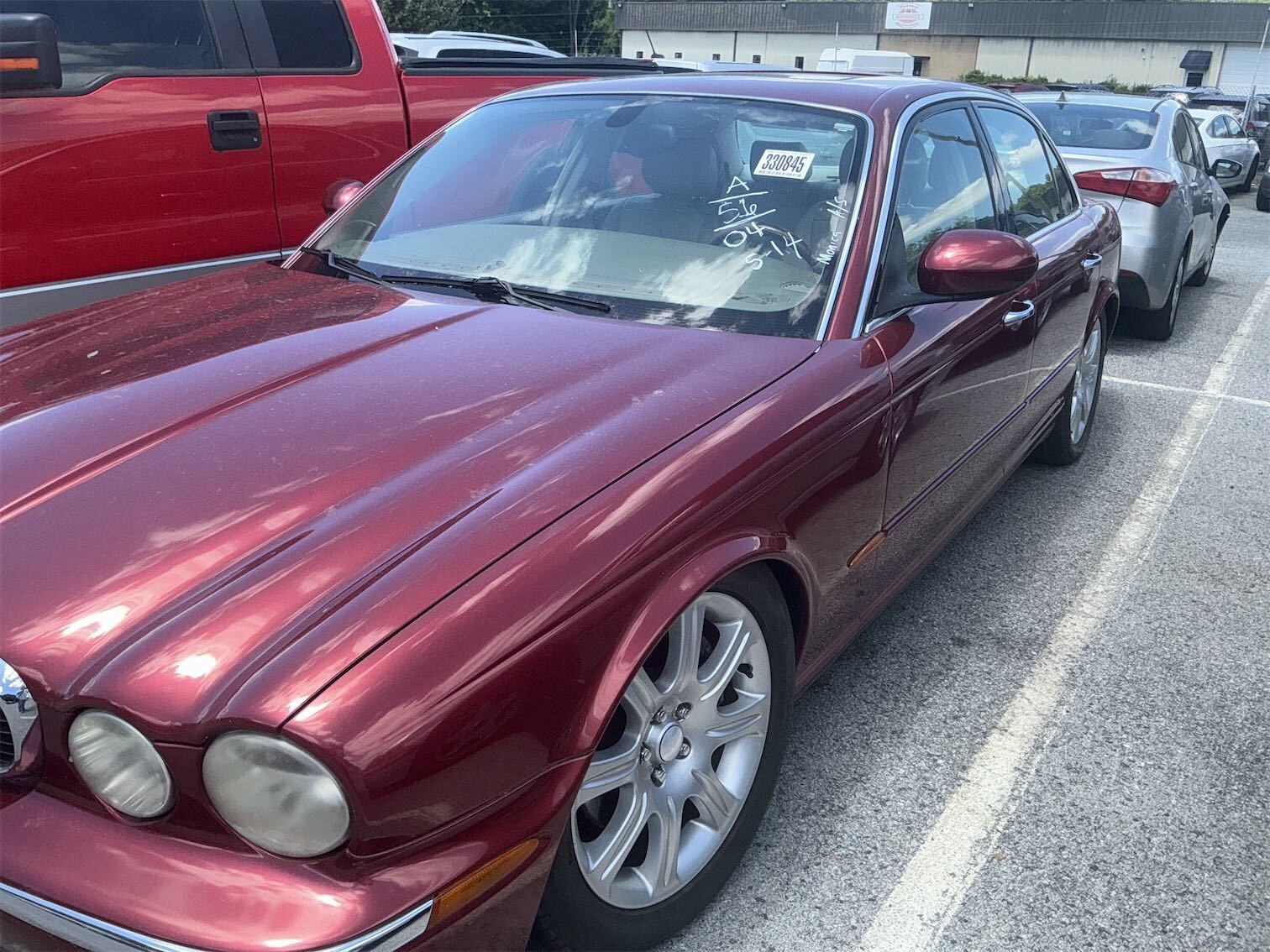 Jaguar XJ