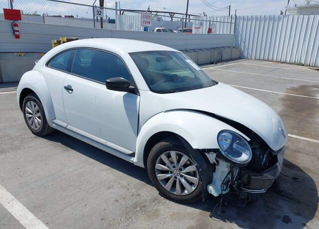2017 VOLKSWAGEN Beetle