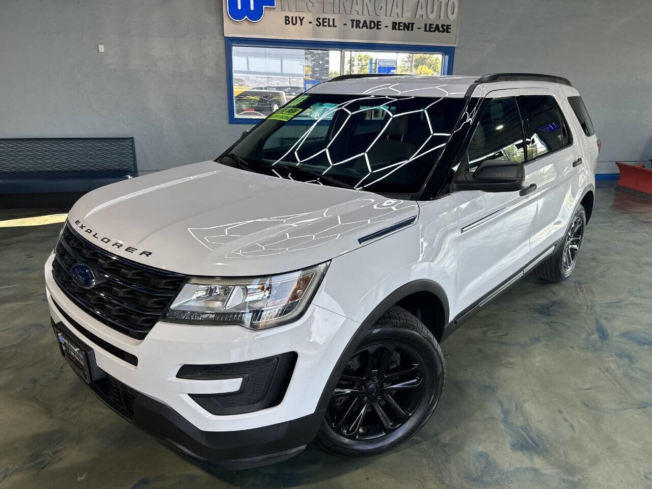2017 FORD Explorer