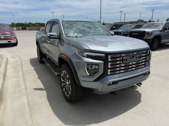 2024 GMC Canyon