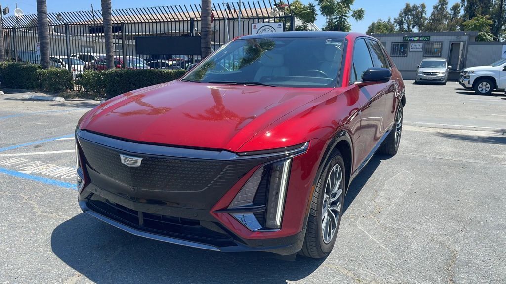 2024 CADILLAC Lyriq