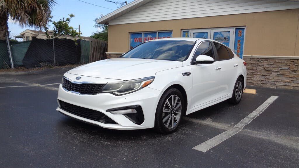 2019 KIA Optima