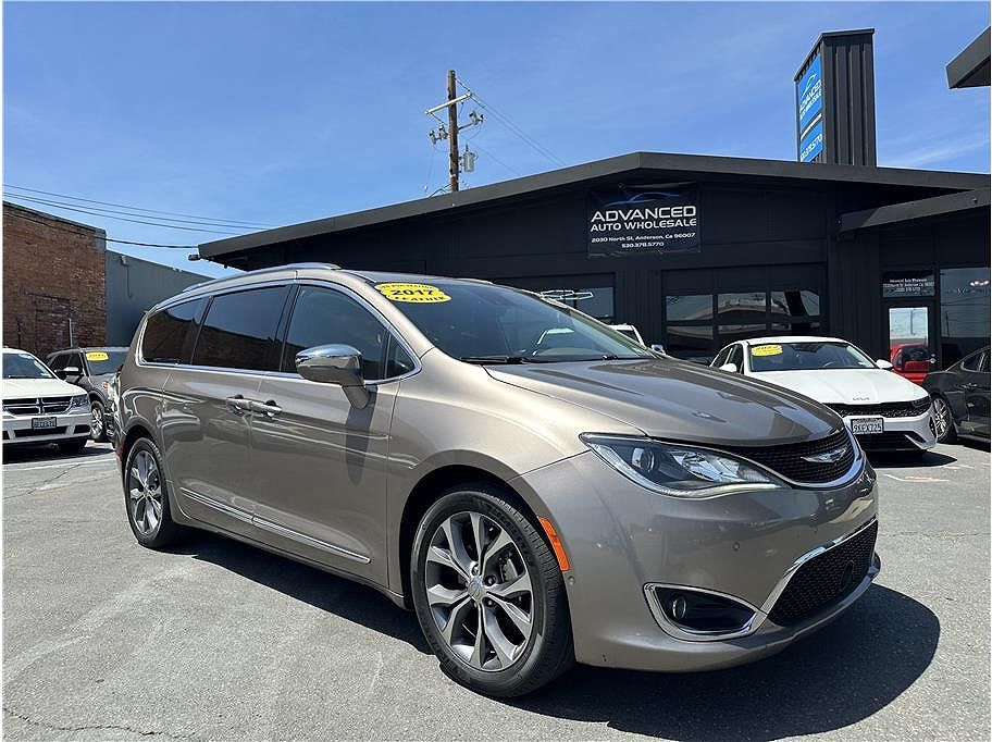 2017 CHRYSLER Pacifica