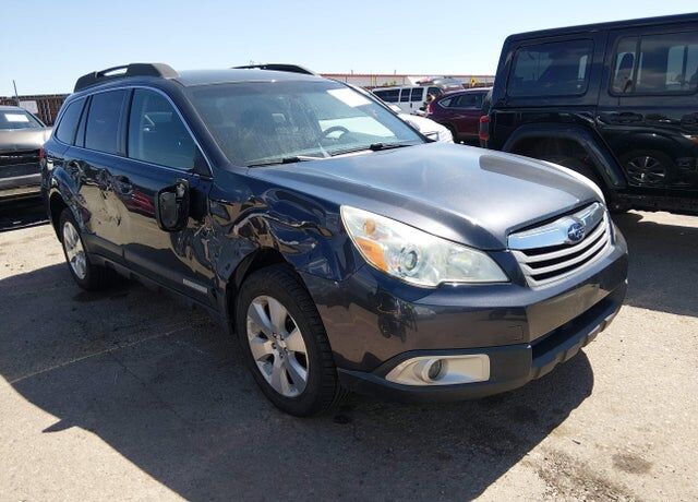 2011 SUBARU Outback