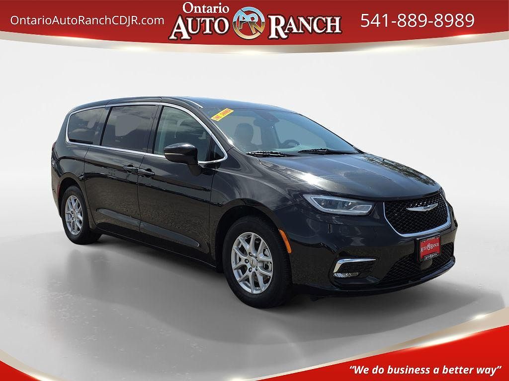 2023 CHRYSLER Pacifica
