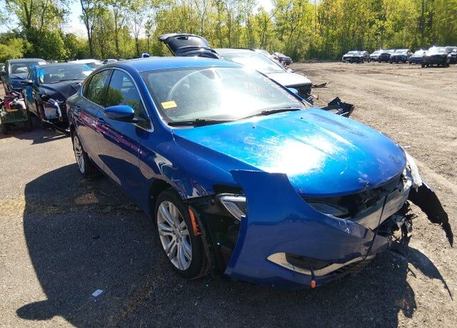 2016 CHRYSLER 200