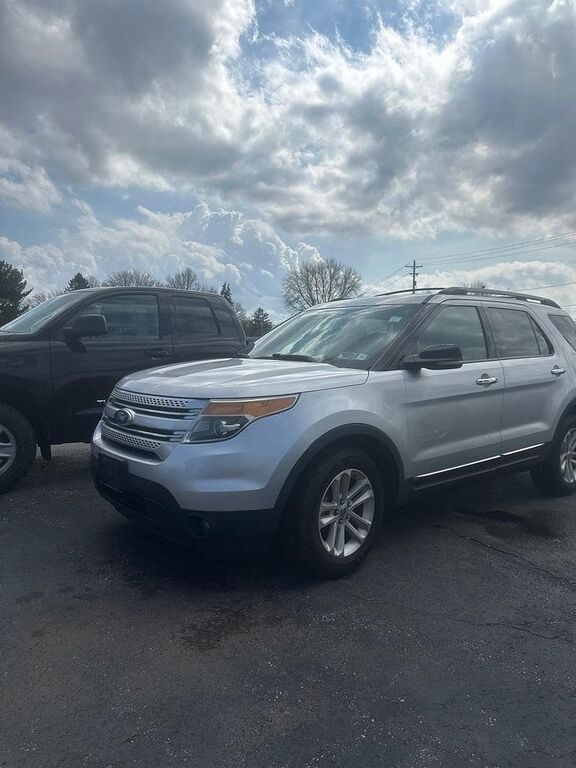 2011 FORD Explorer
