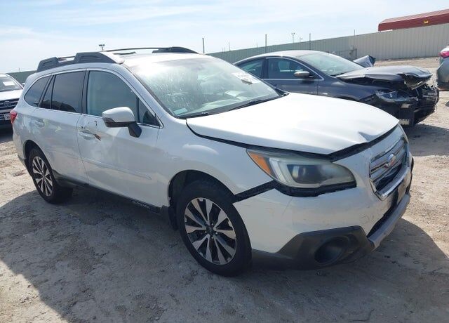 2015 SUBARU Outback