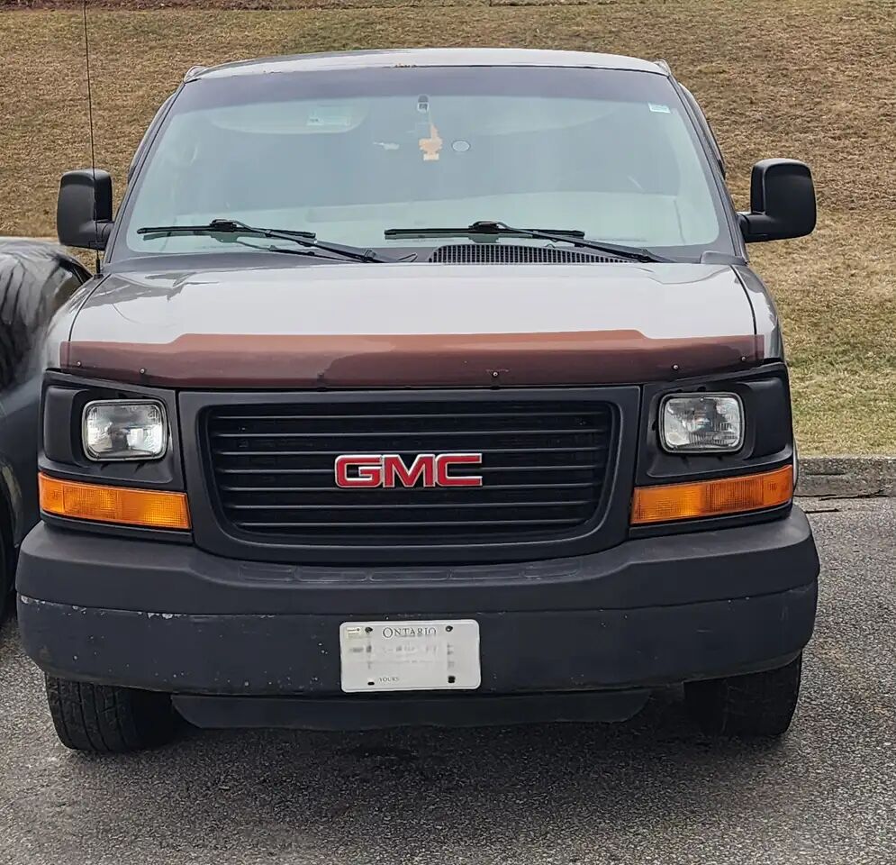 GMC Savana