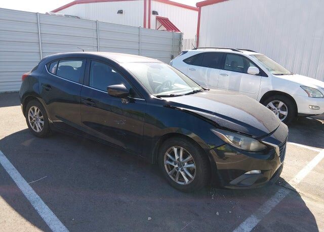 2014 MAZDA Mazda3