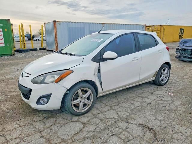2011 MAZDA Mazda2
