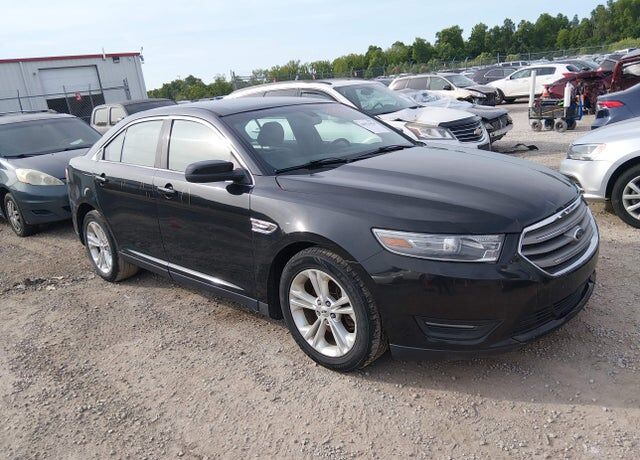 2013 FORD Taurus