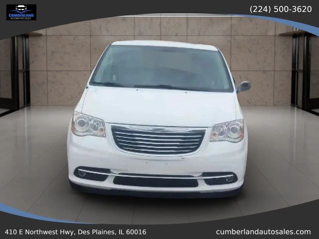 2015 CHRYSLER Town and Country