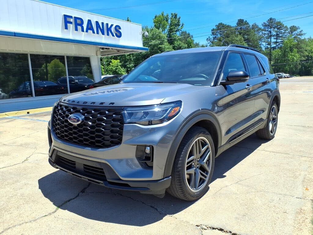 2025 FORD Explorer