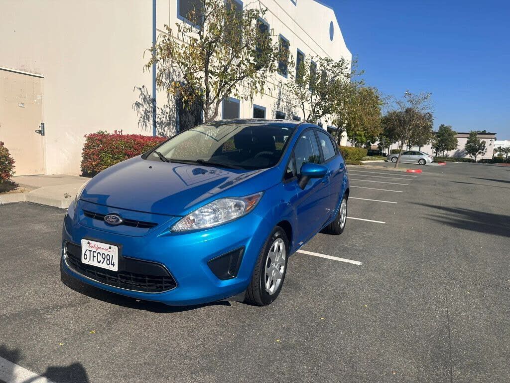 2012 FORD Fiesta