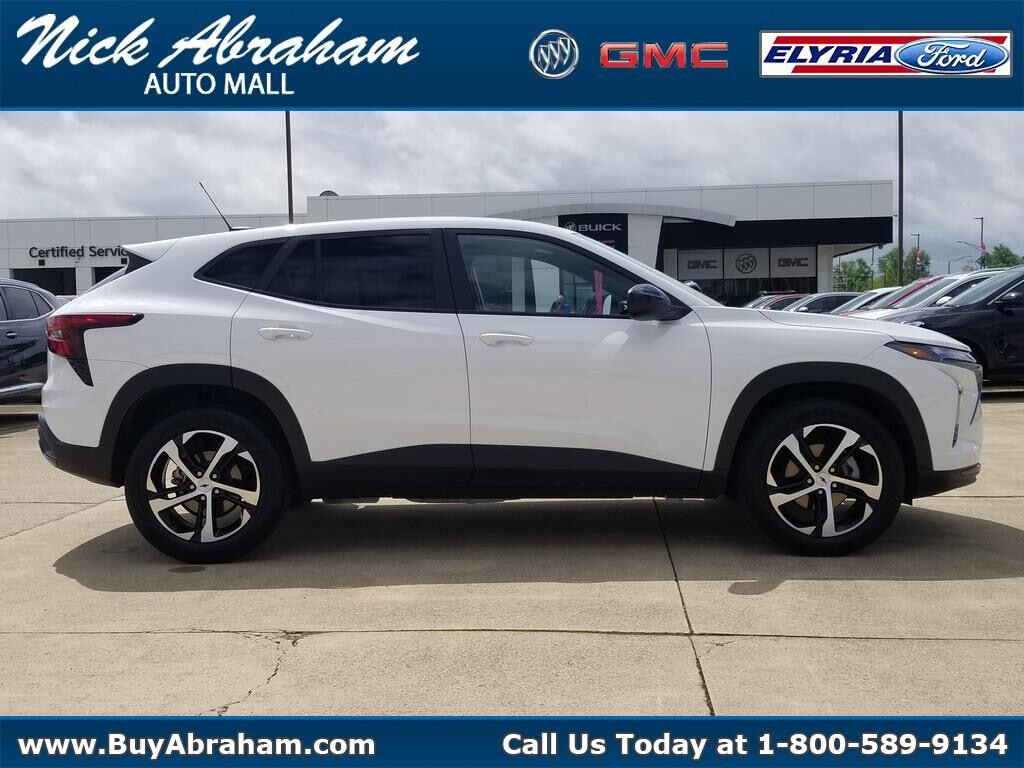 2024 CHEVROLET Trax