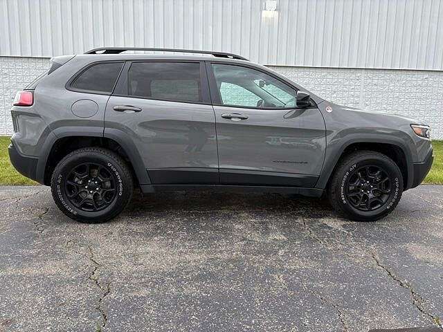 2022 JEEP Cherokee