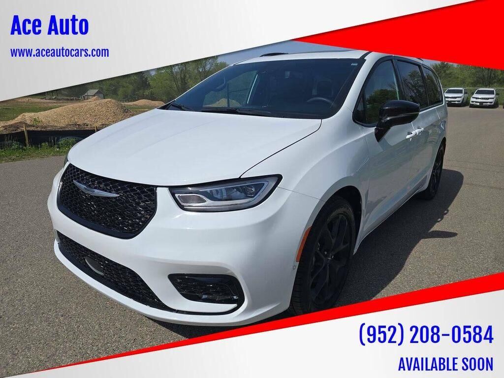 2024 CHRYSLER Pacifica
