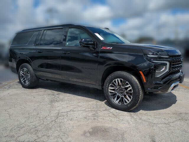2025 CHEVROLET Suburban