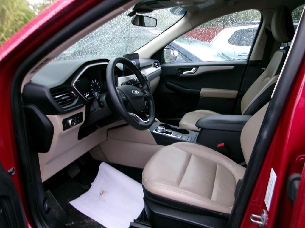 2020 FORD Escape