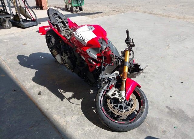 2023 DUCATI Supersport
