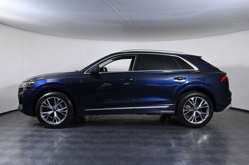 2025 Audi Q8